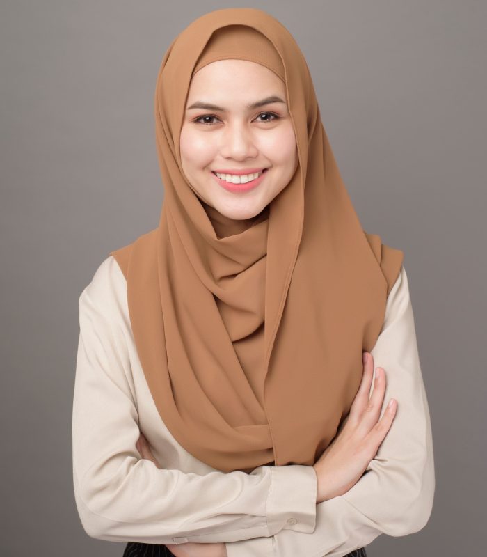 business-woman-in-hijab